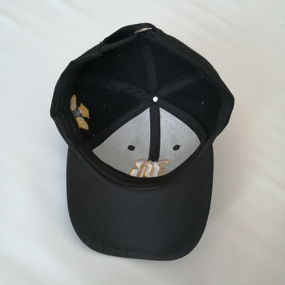 B Letter Black Cap NWOT - Picture 7 of 7